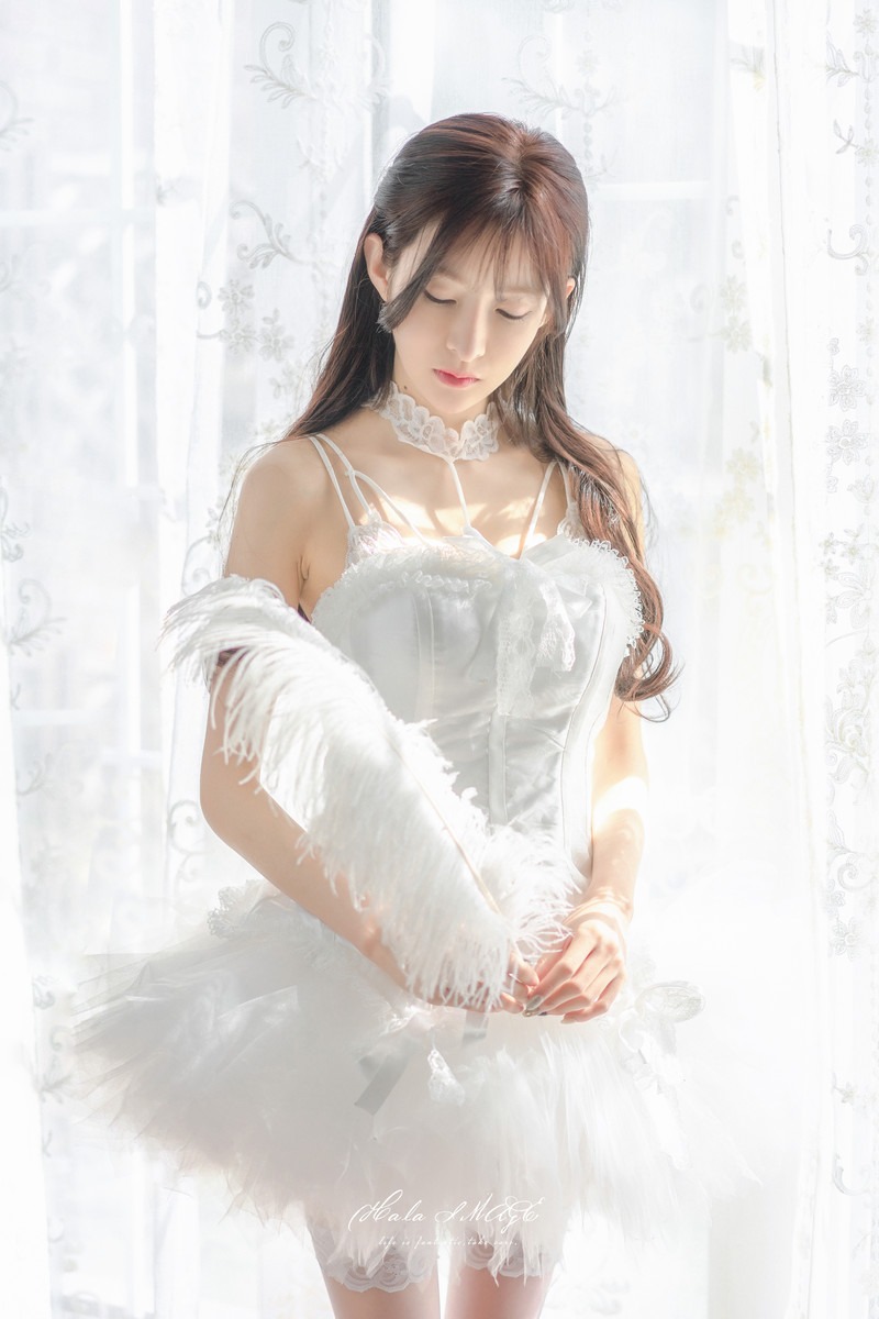 王羽杉 - NO.002 白裙[24P]-XikXak